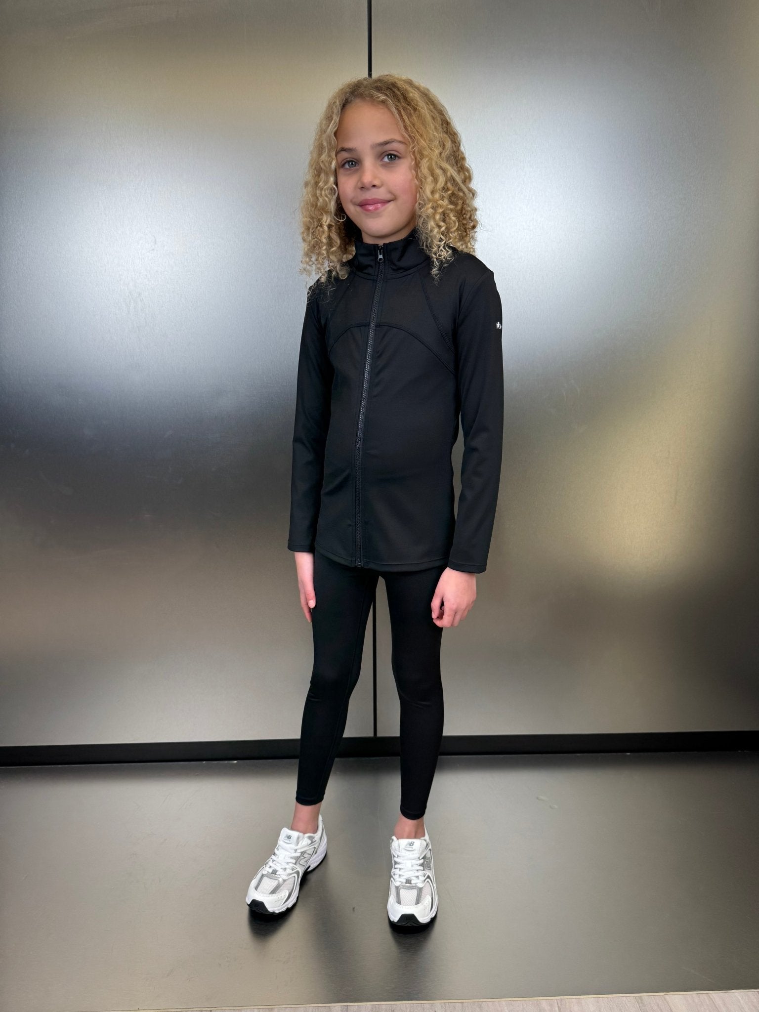 Active Zip Jacket - Noir (Dispatched W/C 15/12/25) - Vincentius