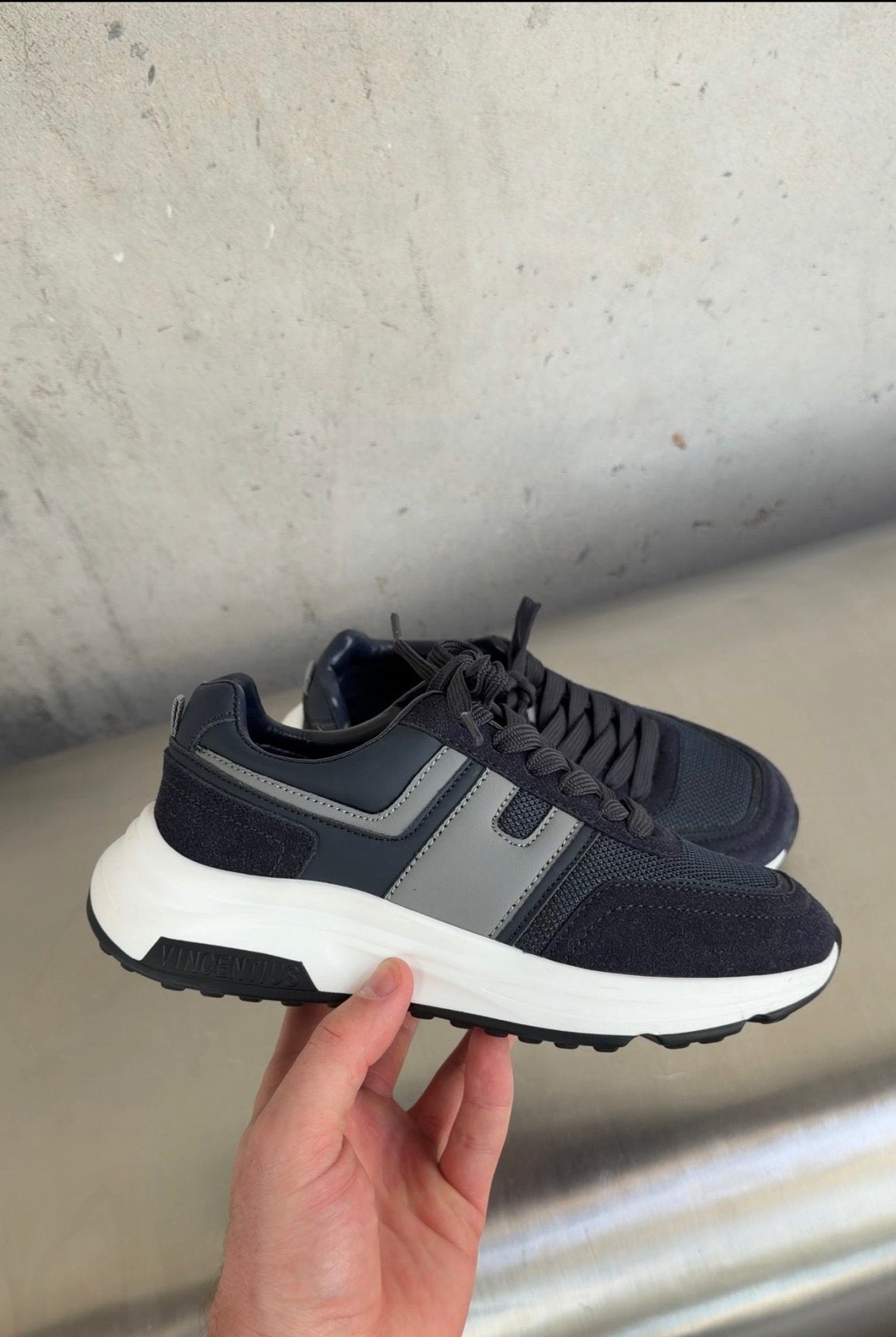 Boys V001 Runner - Navy/Grey - Vincentius