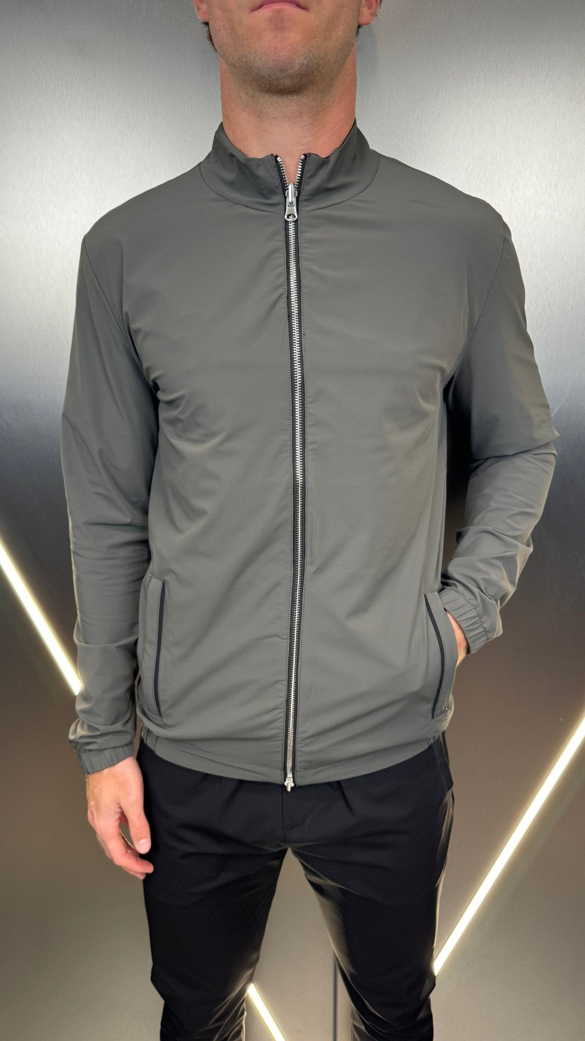 Commuter Reverse Jacket - Olive/Black - Vincentius