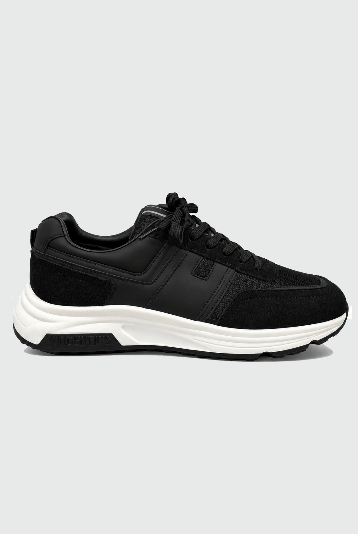 V001 Runner - Black/Black - Vincentius