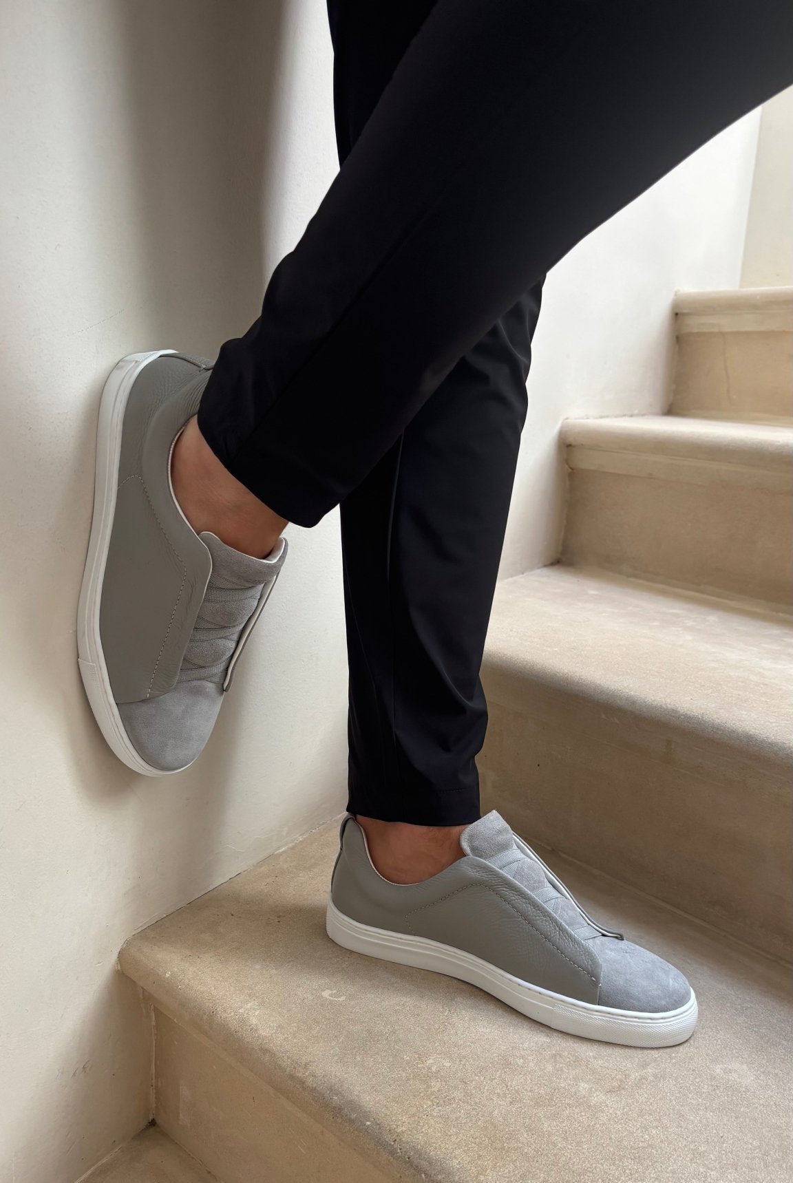 V6 Grey - Vincentius