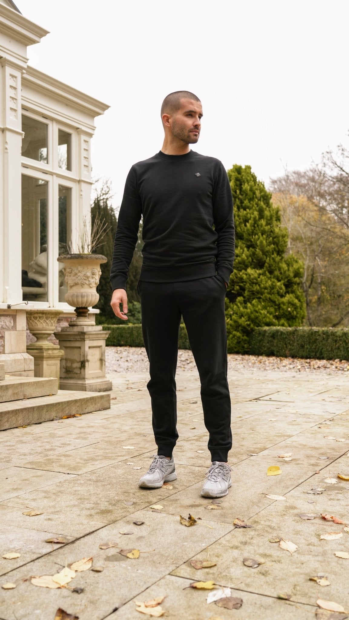 Loopback Crew Neck Jumper - Black - Vincentius