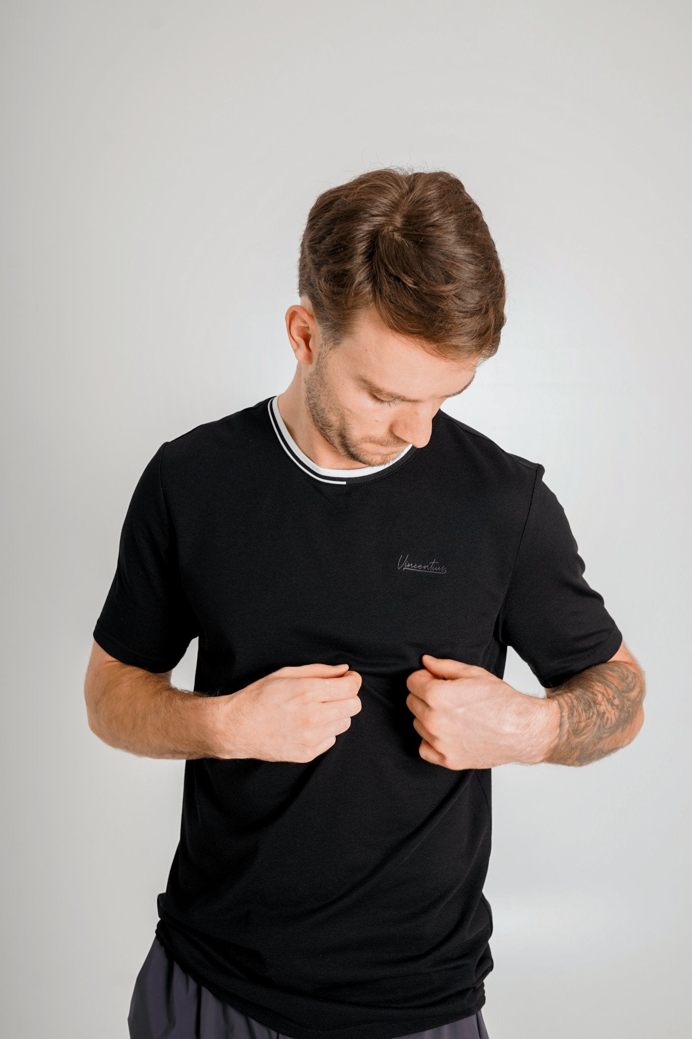 Luxury Pique Logo T-Shirt - Black - Vincentius