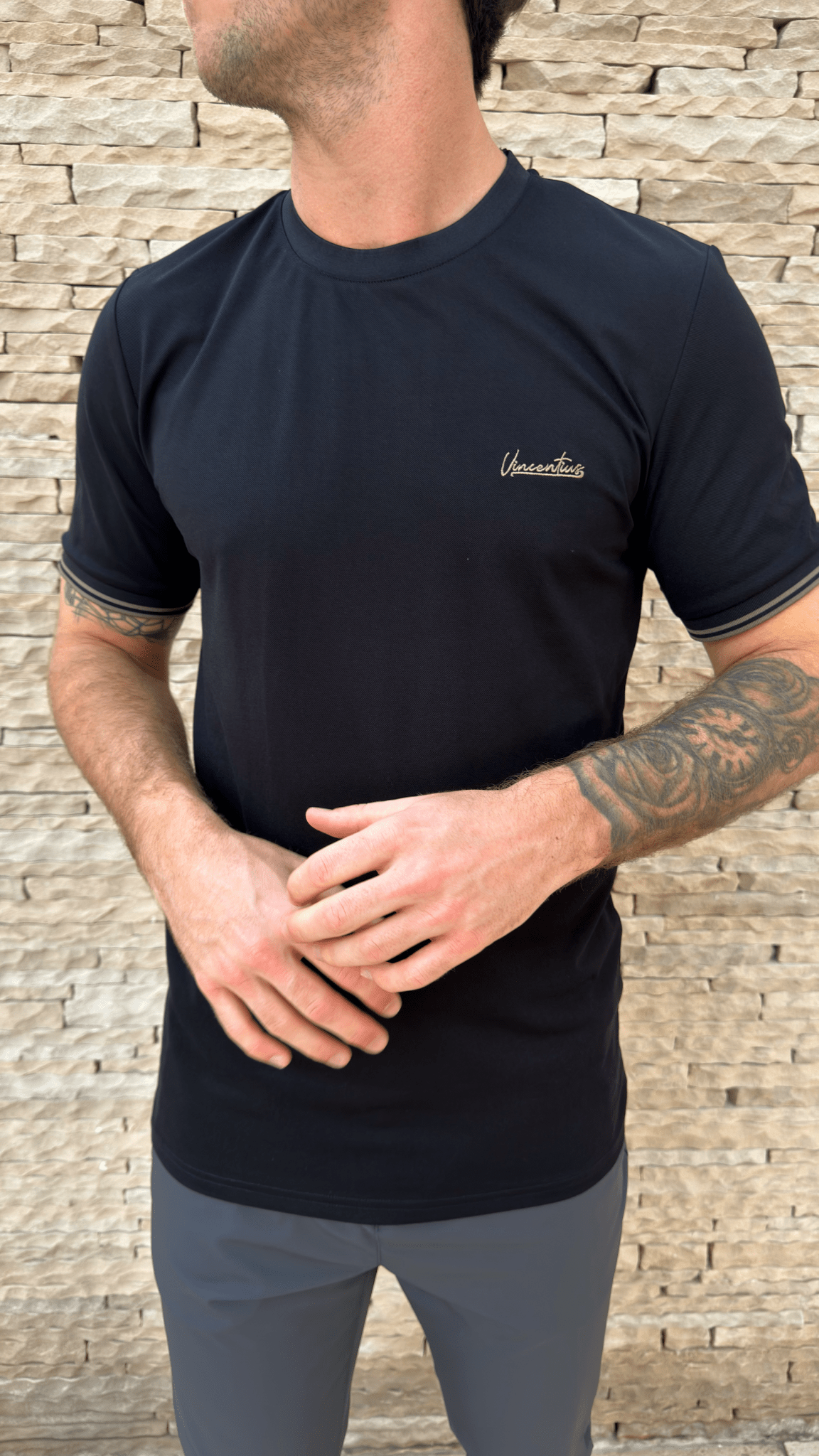 Signature Textured Cotton T-Shirt - Black - Vincentius
