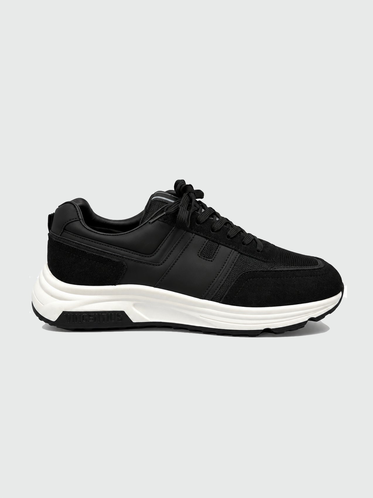 V001 Runner - Black/Black - Vincentius