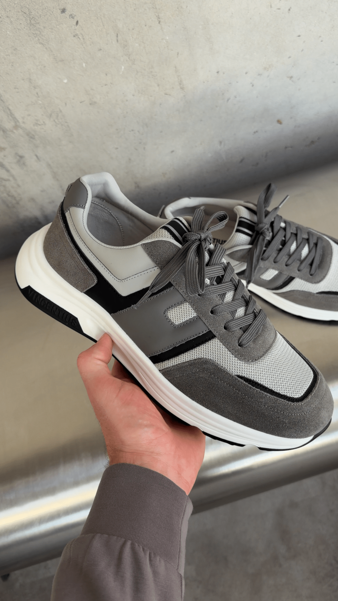 V001 Runner - Grey/Black (please note dispatch date is week commencing 23rd March) - Vincentius