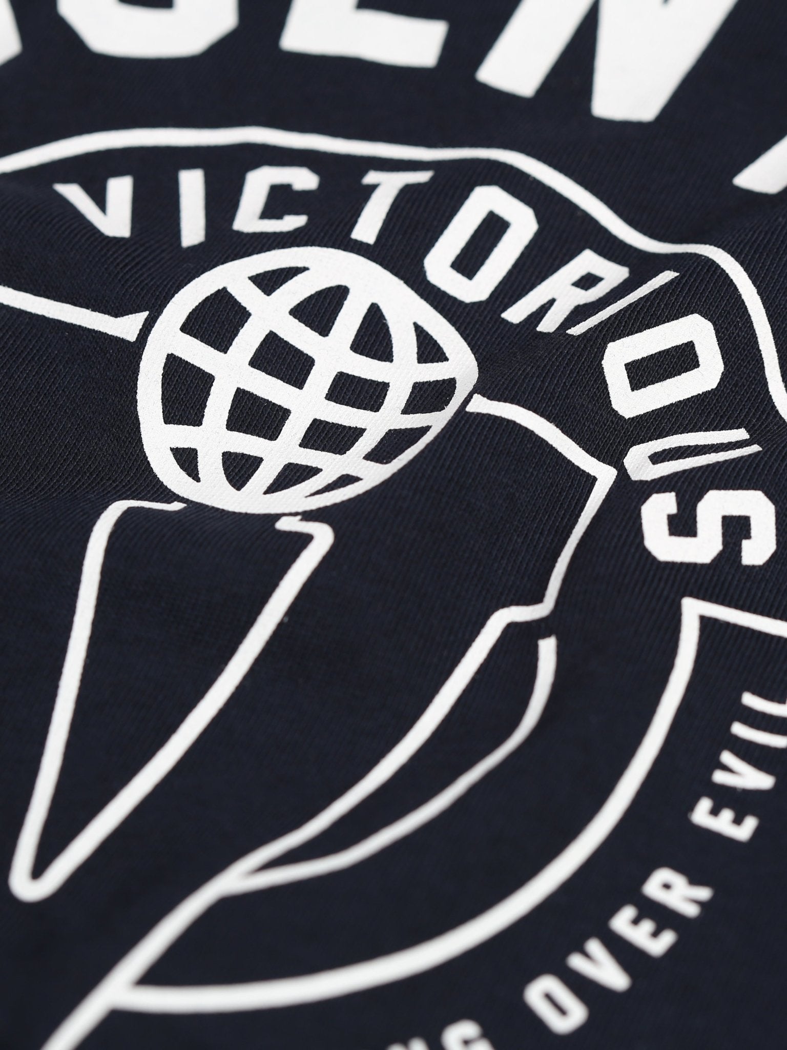 Luxe Crest T-Shirt - Navy - Vincentius